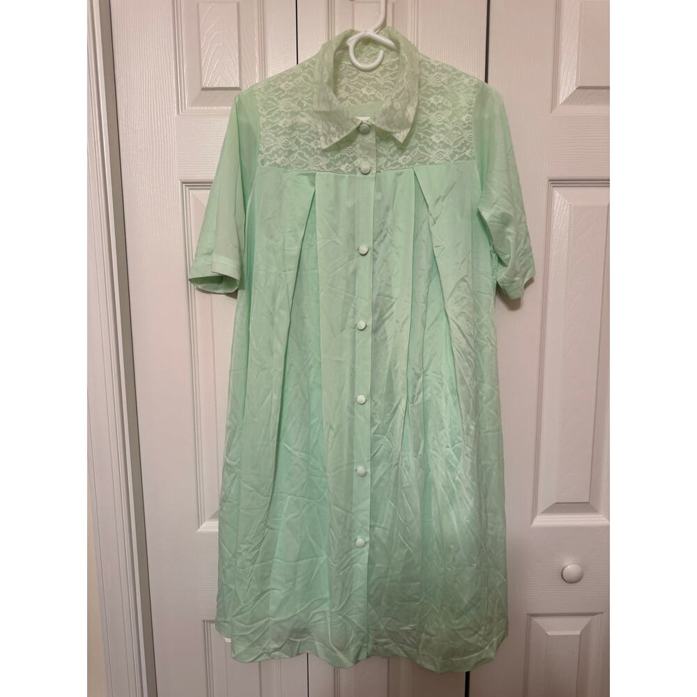Vintage Lorraine nightgown with robe mint green